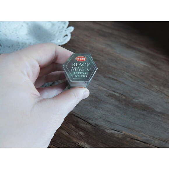 Hem Black Magic Incense Sticks 20 Count Mystical Fragrance For Relaxation Medita - Picture 6 of 9